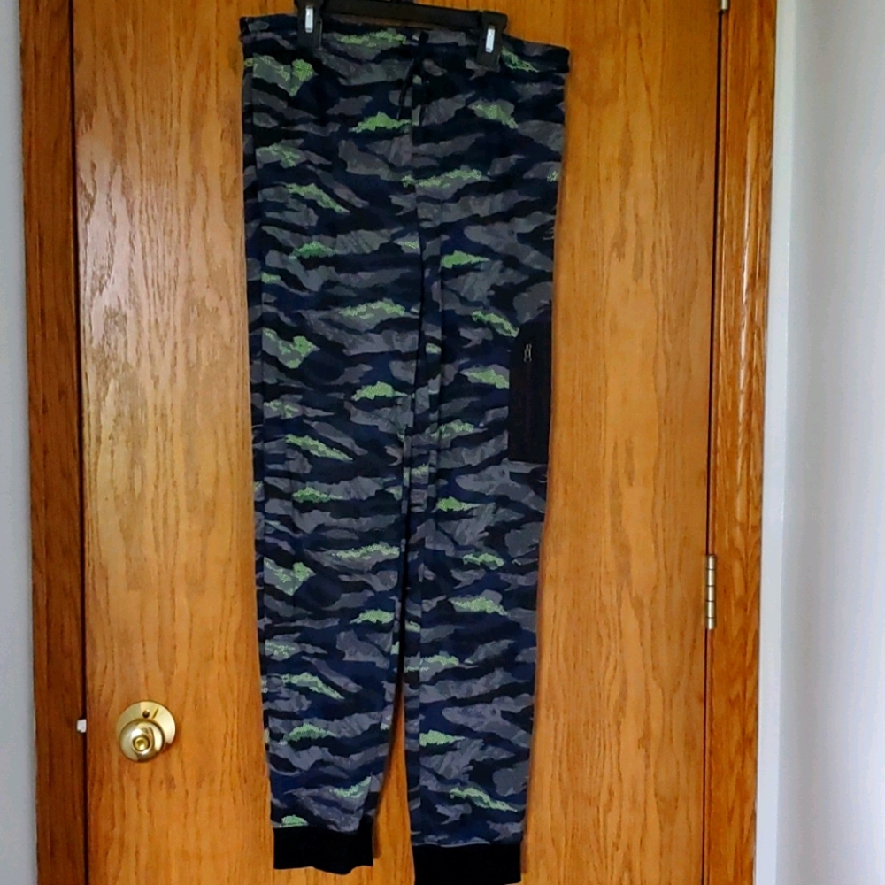 NWOT boys sweatpants